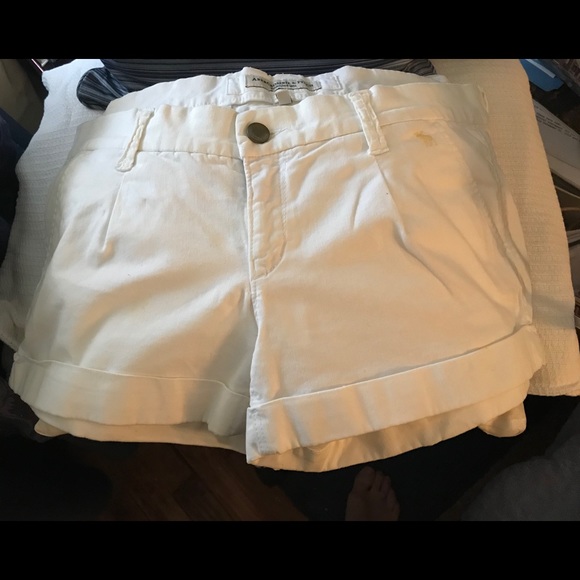 Abercrombie & Fitch Pants - Abercrombie&Fitch white Summer shorts with cuffs